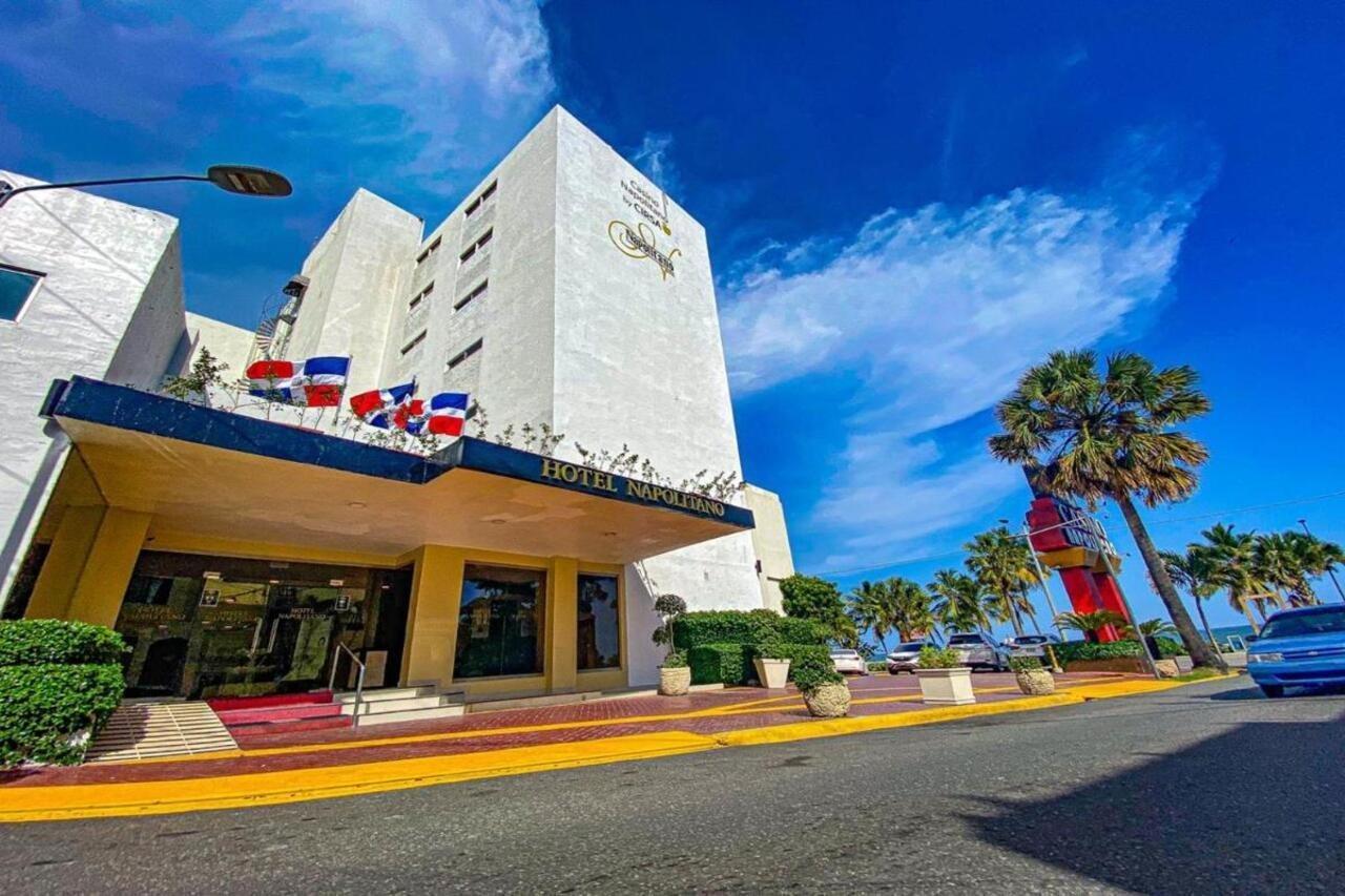 Napolitano Hotel Saint-Domingue Extérieur photo