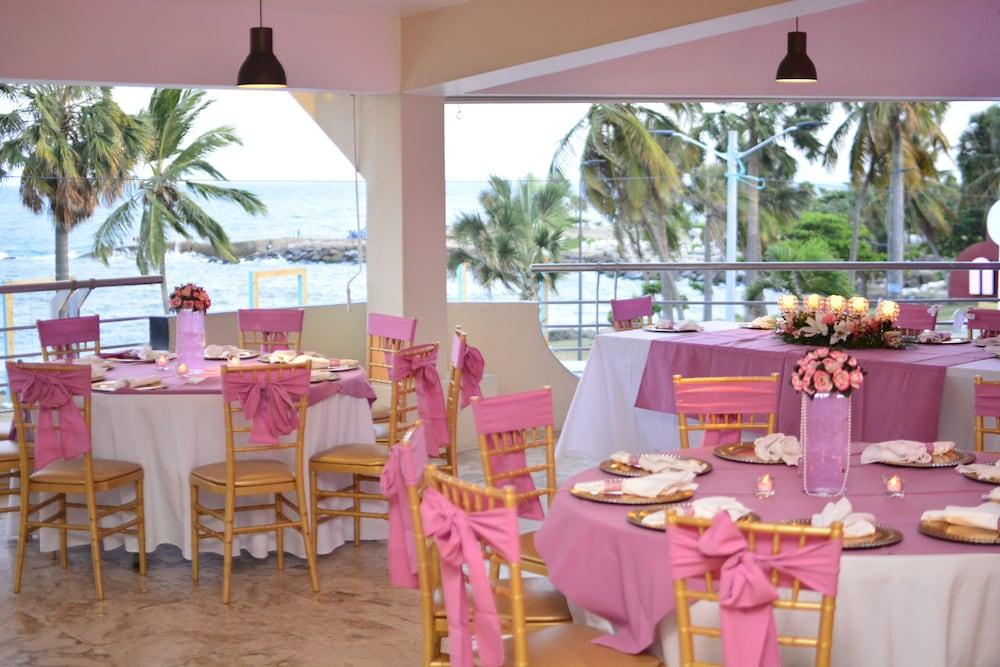 Napolitano Hotel Saint-Domingue Extérieur photo