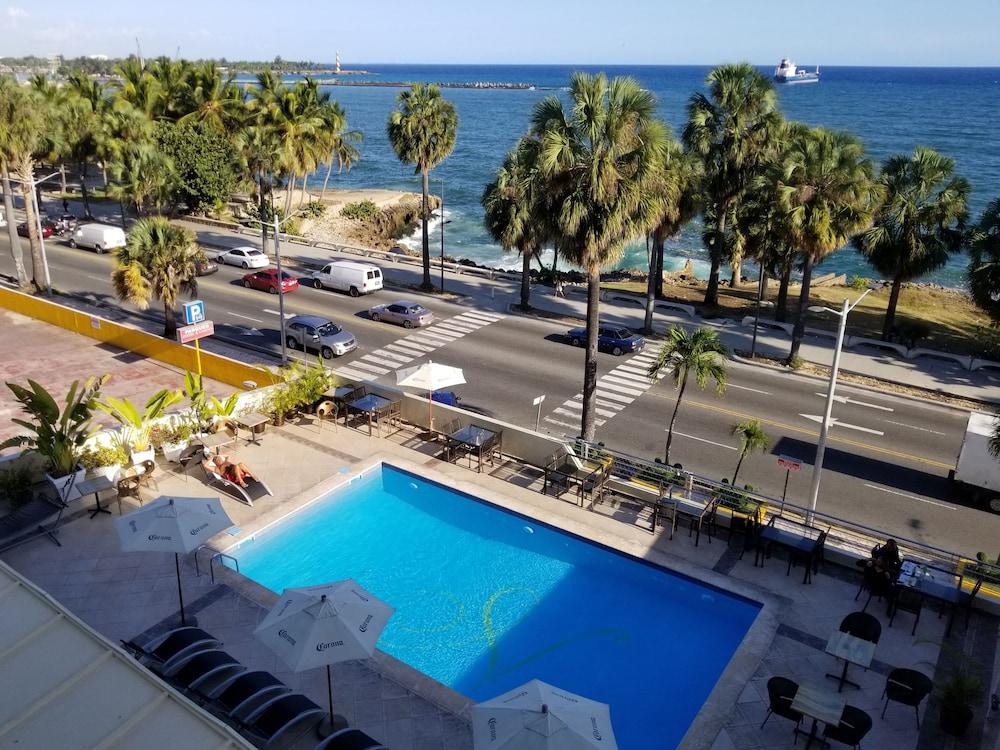 Napolitano Hotel Saint-Domingue Extérieur photo