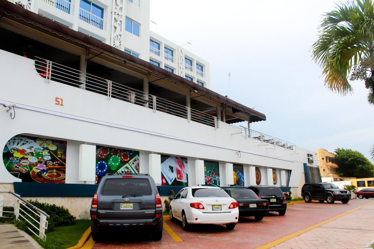 Napolitano Hotel Saint-Domingue Extérieur photo
