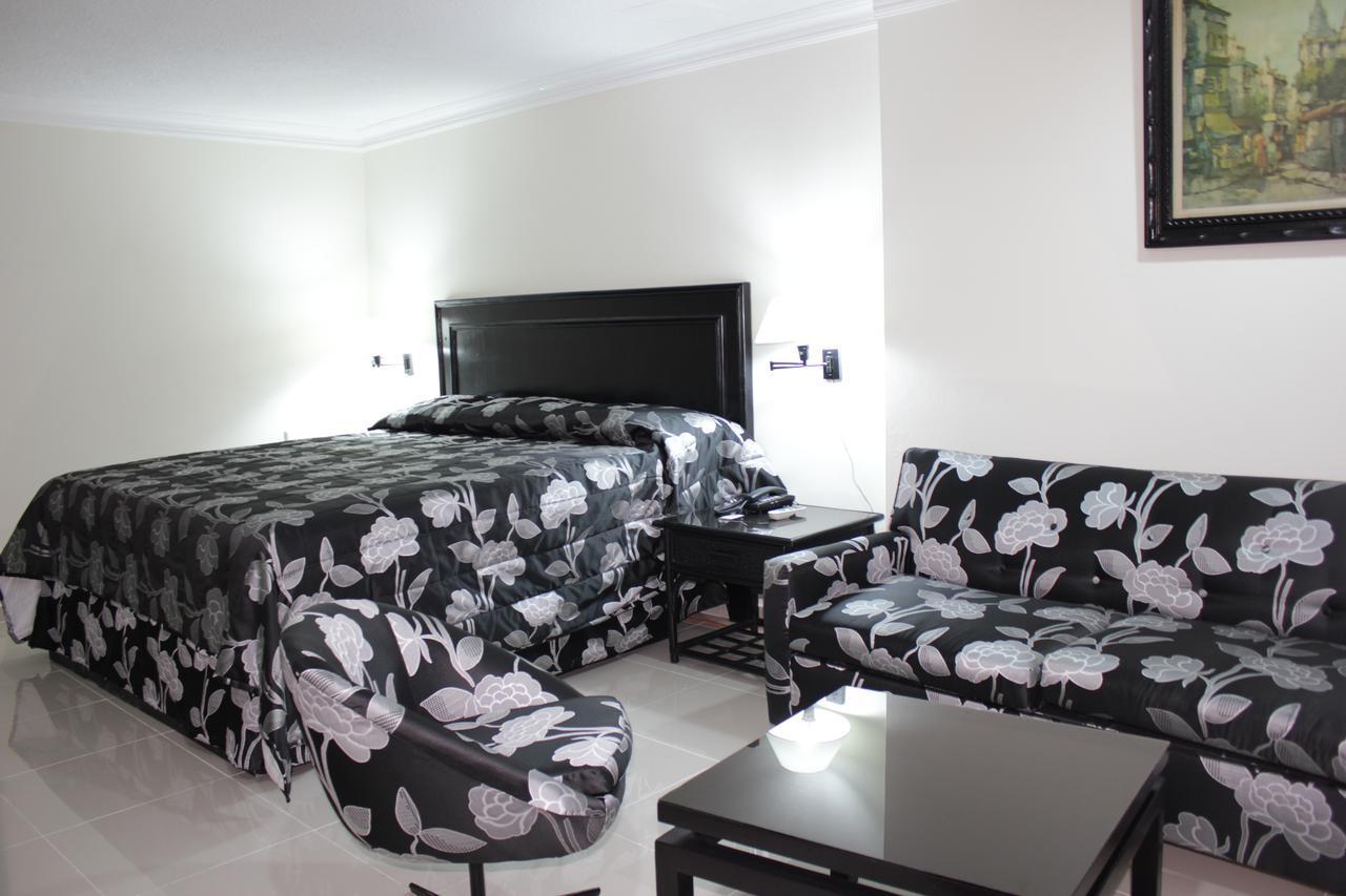 Napolitano Hotel Saint-Domingue Extérieur photo